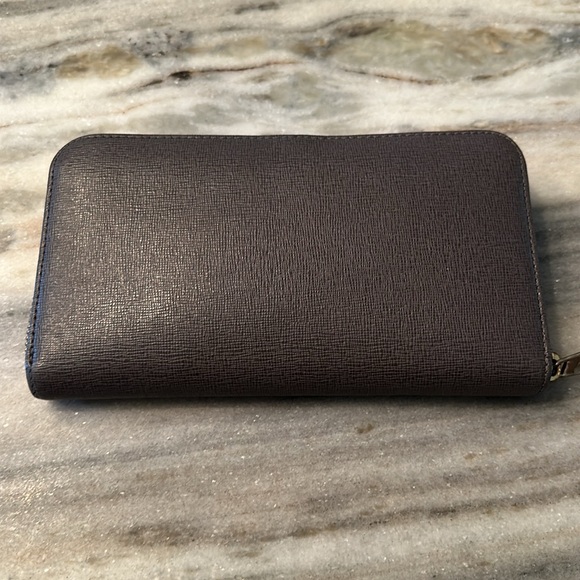 Furla textured Leather Zip Wallet/ clutch - Picture 4 of 6